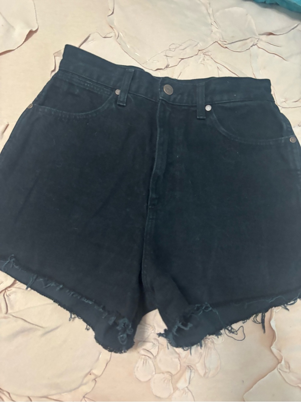 Wrangler Black High-Rise Frayed Hem Denim Shorts Size S 27